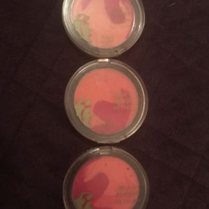 3 Revlon Mix and Mingle Lip - 280 Meet Magenta